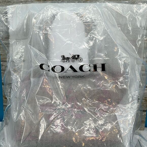 Coach Gallery Tote Bag In Signature Canvas With Bow Print Purse - Picture 7 of 12